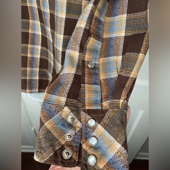 Kennington Vintage Western Pearl Snap Button Down Shirt - Picture 6 of 7